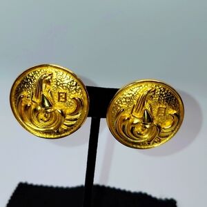 Vintage Gold Fendi Zodiac clip on earrings - EVC